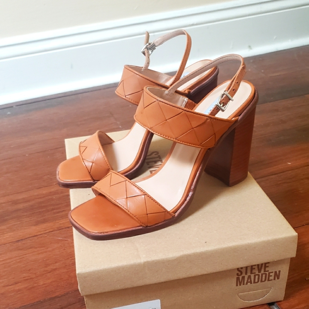Steve Madden Cognac Block Heel